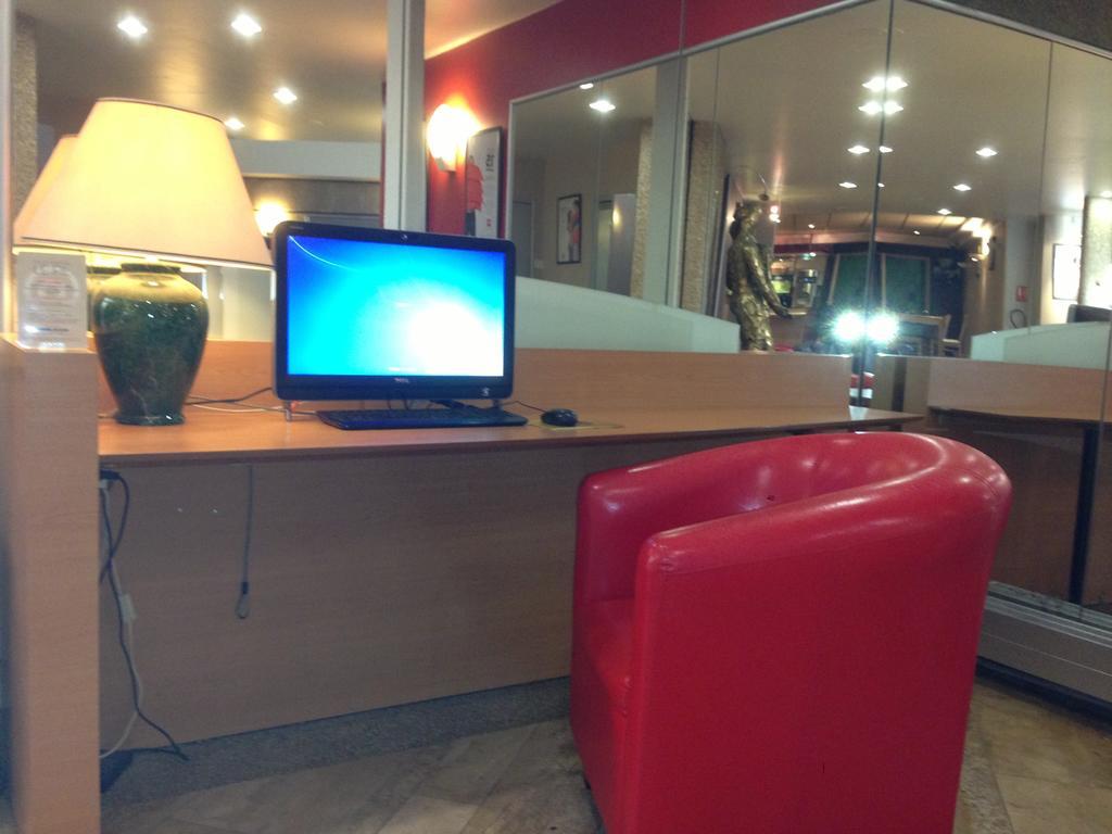 Hotel Sarcelles Flanades Kültér fotó
